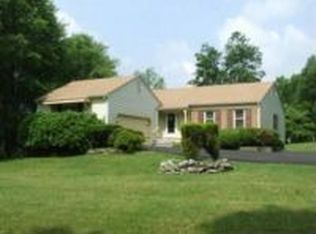 93 Brinleigh Dr, East Stroudsburg, PA 18301