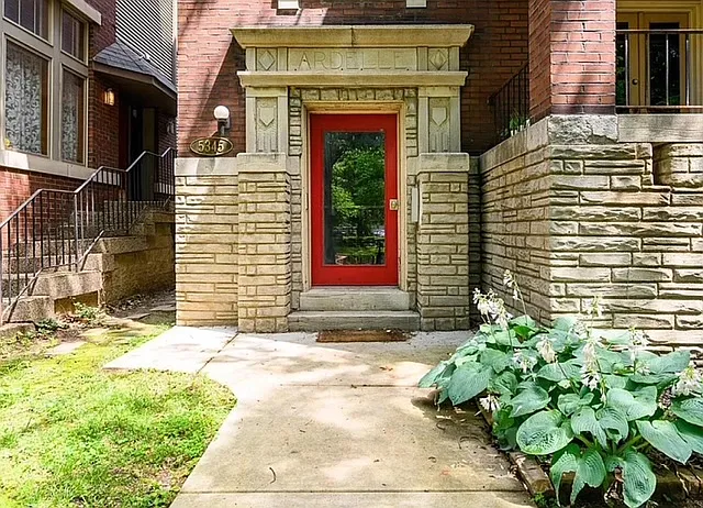 Building Photo - 5345 Pershing Ave #2B