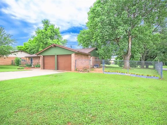 5th image of 101 Lochwood Ln