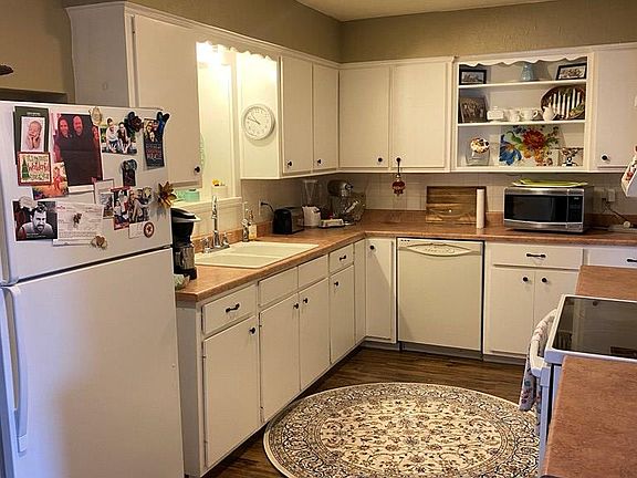 5th image of 303 E 20th St
