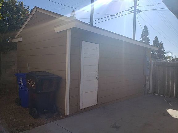 3rd image of 3481 Florence St #3483