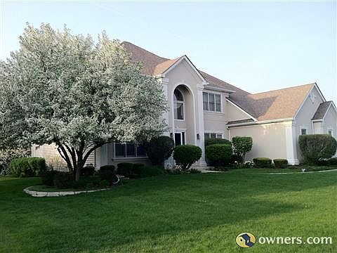 Designers home full of upgrades! Naperville district 204 Schools