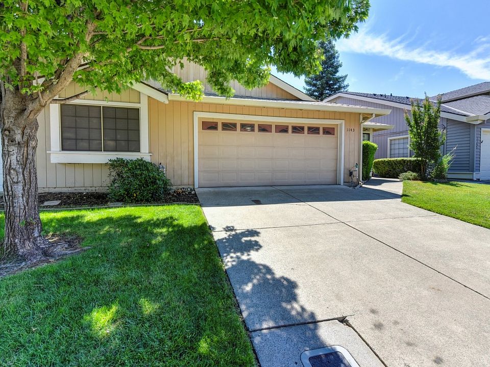 1st image of 1143 Meadow Gate Dr