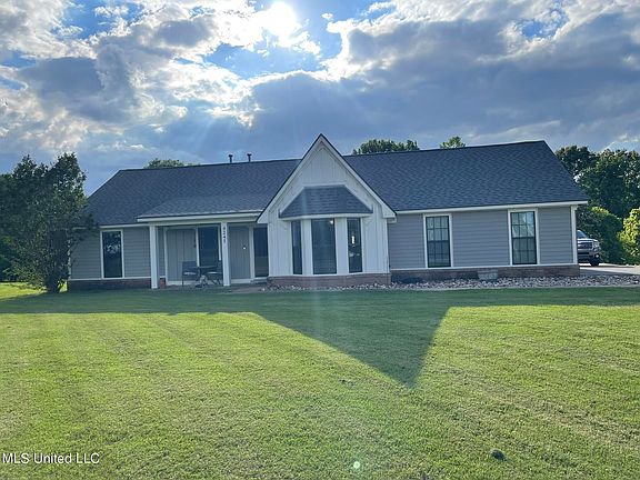 3rd image of 4245 Rollin Oaks Dr