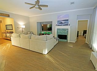 907 Riverside Dr, Alvin, TX 77511