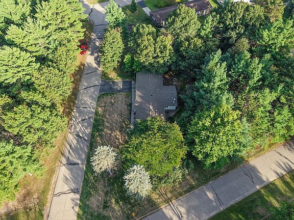 4th image of 4910 GROVE AVENUE