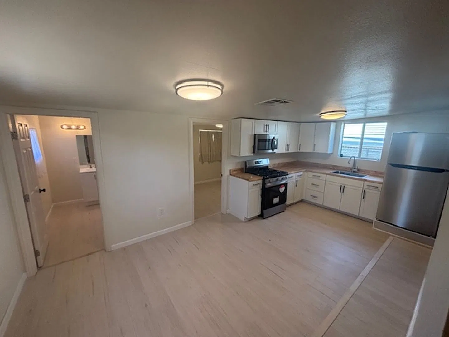 1186 Peach St., Brawley — Photo 2