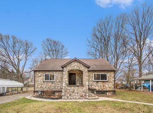 511 West St, Three Rivers, MI 49093