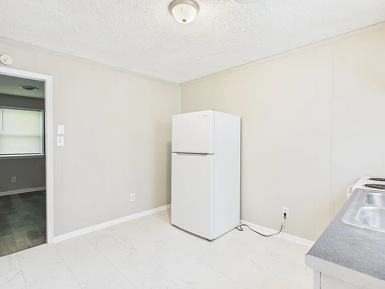 838 S Jones St #B — Photo 6