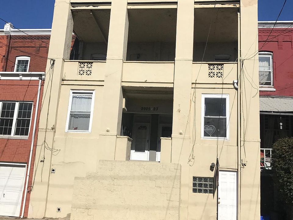 1st image of 2923-25 Poplar St APT 1B