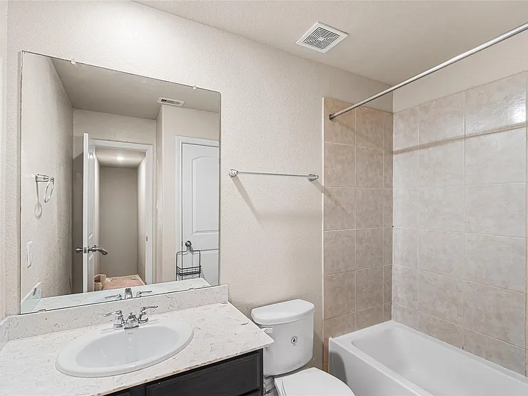 15622 Marble Bluff Ln — Photo 11