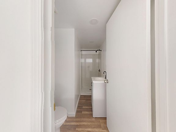 3rd image of 1618 99th Ave Unit B