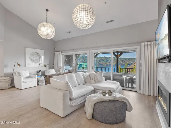 4732 S Arrow Point Dr #304, Harrison, ID 83833