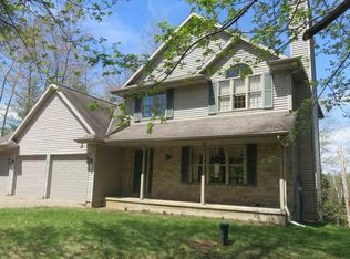 16279 Crestview Dr, Mountain, WI 54149