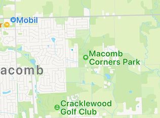 55617 Raspberry Dr, Macomb, MI 48042