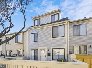 10127 Ridgeline Dr, Gaithersburg, MD 20886