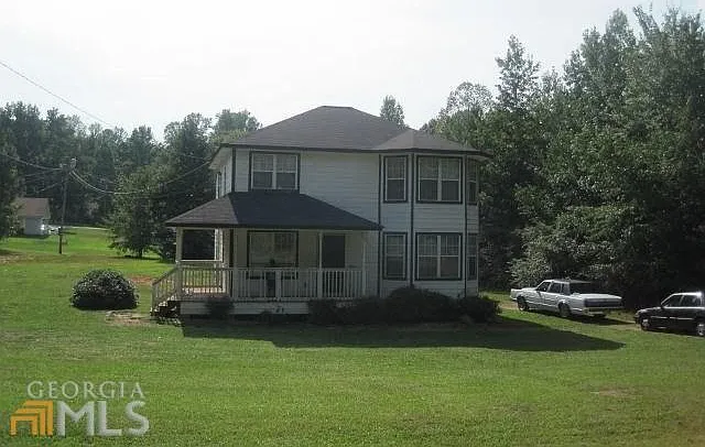 190 Susie Pl — Photo 2