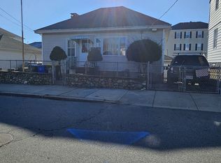 65 Beattie St, Fall River, MA 02723