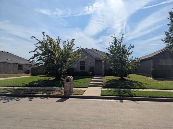 2052 Fair Weather Dr, Lancaster, TX 75146