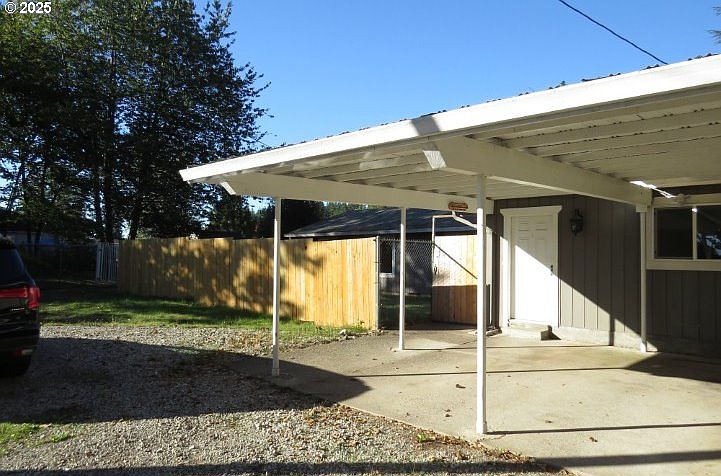 1st image of 5914 NE 105th Ave