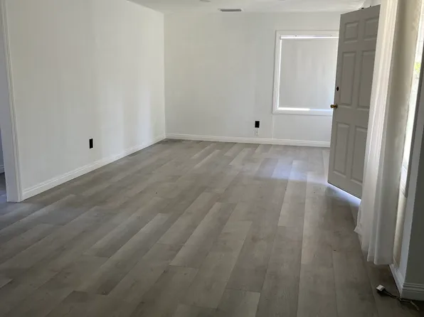 398 N Canby St, Tulare, CA 93274
