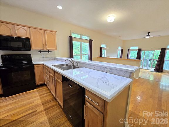 3rd image of 73 Dalya Rd
