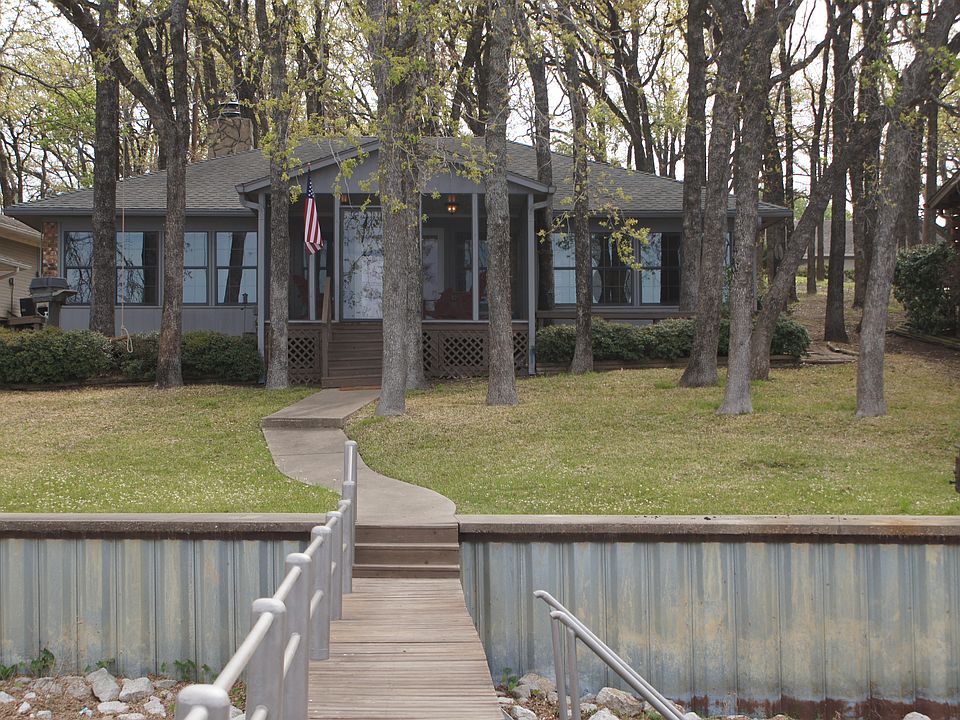 House - Lake Side
