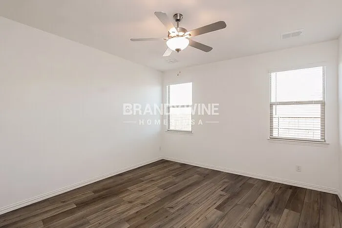 122 Jenkinson Dr — Photo 11