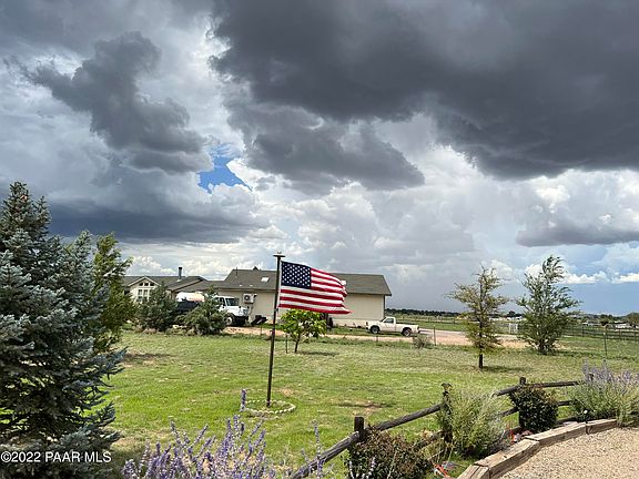3rd image of 1201 W Justray Ranch Rd