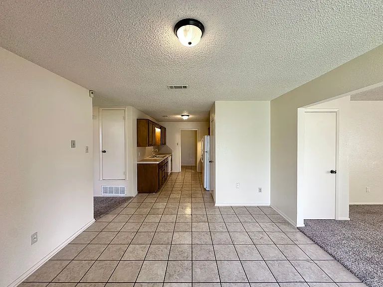 2706 Boyd Ave — Photo 7