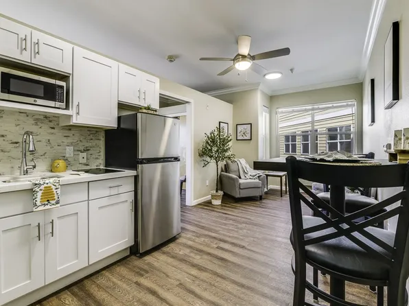 Aventine at Vancouver - 55+ Active Adult Living