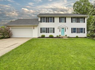 614 Laurel Dr, Saint Joseph, IL