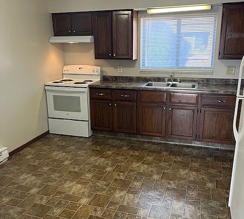 4th image of 923 Gettysburg Dr APT 4