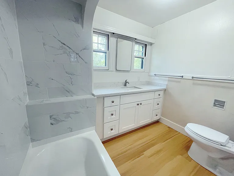 2351 Ramona St — Photo 24