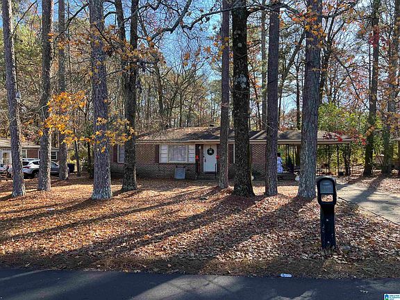 4th image of 117 Lake Dr NE