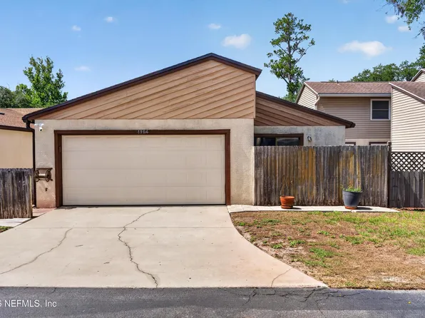 1964 Oak Twist Ct, Orange Park, FL 32073