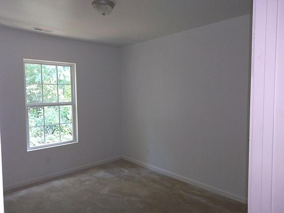 5th image of 120 Starling Dr #120A