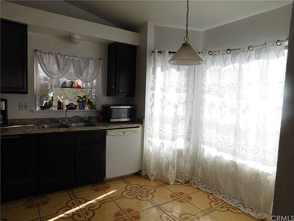5th image of 11315 Oakwood Dr