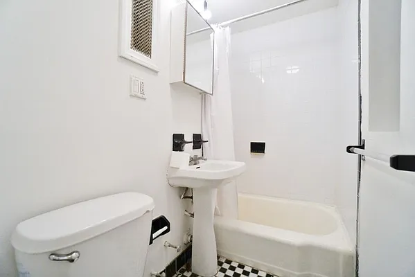 Rented by Best Apartments North Inc | media 41