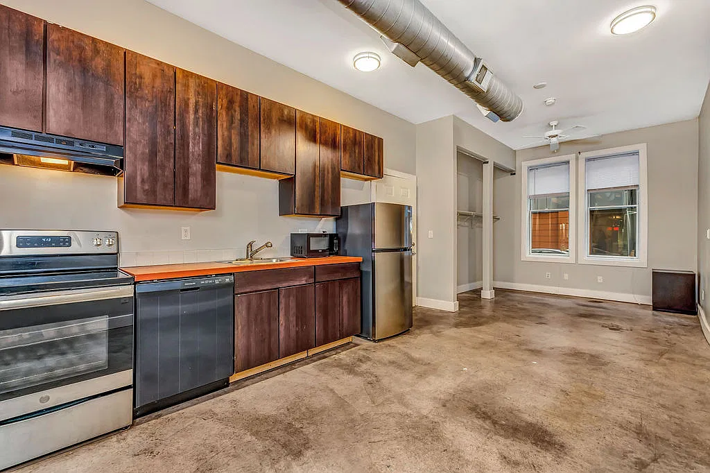 Cincinnati Lofts — Photo 2