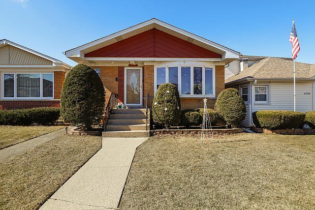 1st image of 4718 N Oconto Ave