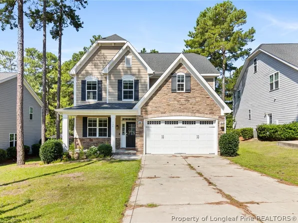 106 Valley Stream Rd, Spring Lake, NC 28390