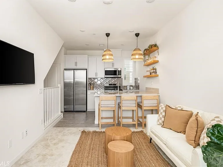 1590 E Hermosa Ln #3 — Photo 14