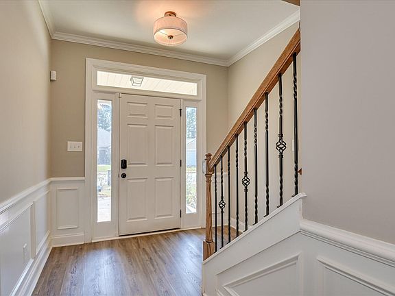 5th image of 3302 Alexandria Dr