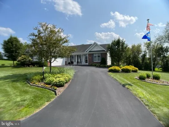 118 Blarney Ln, Centre Hall, PA 16828