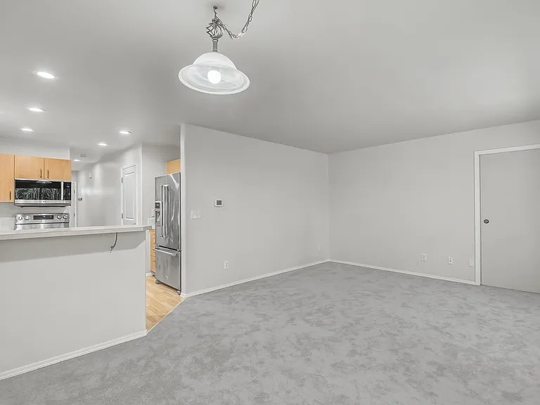 4857 SW 141st Ave — Photo 11