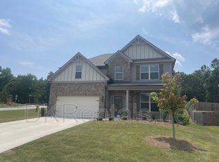 2597 Bear Paw Dr, Lawrenceville, GA 30043