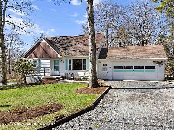 2nd image of 17 Hickory Lane