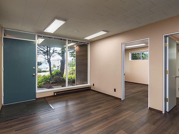 3rd image of 2126 NE Quay Pl
