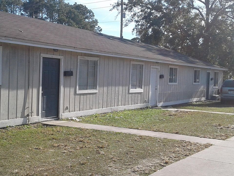 2nd image of 4231 MONCRIEF Road W